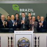 A Bolsa de Valores de Nova York dá as boas-vindas à Brazil Potash e “toca o sino” de abertura da NYSE.